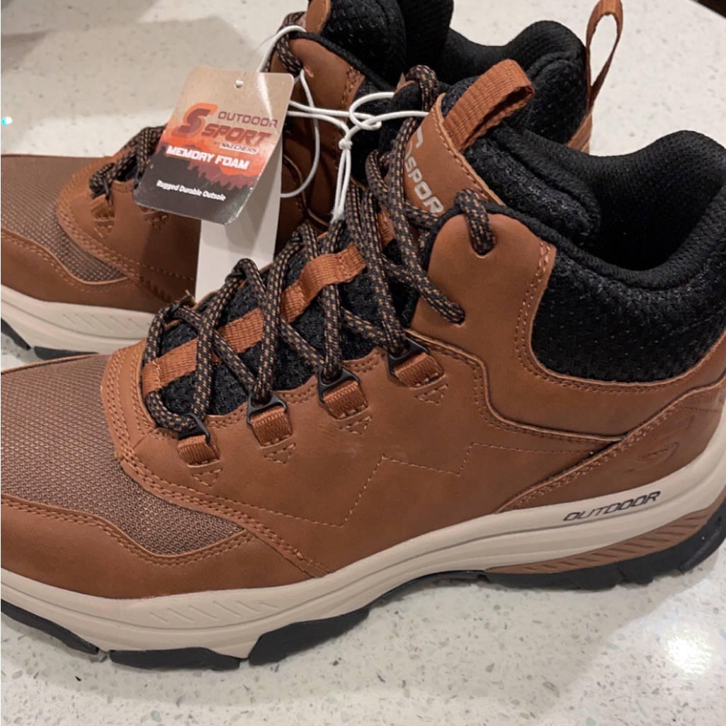 Brand New Mens Sketcher Sports Boots